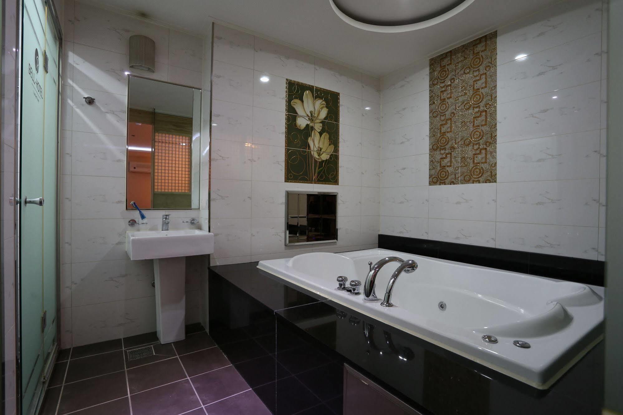 Bell Hotel Hwaseong Buitenkant foto