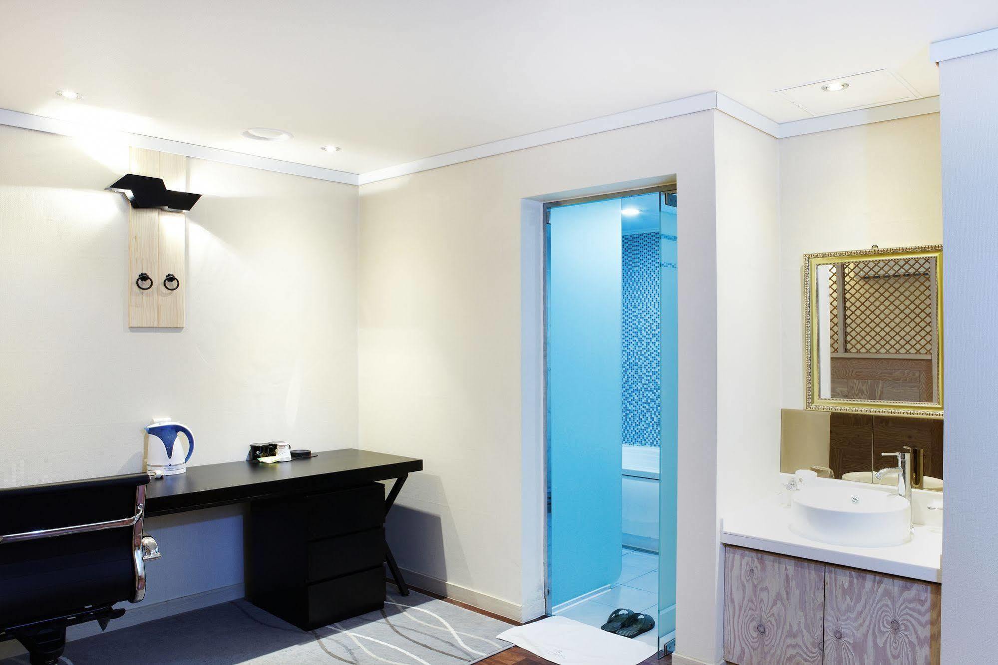 Bell Hotel Hwaseong Buitenkant foto